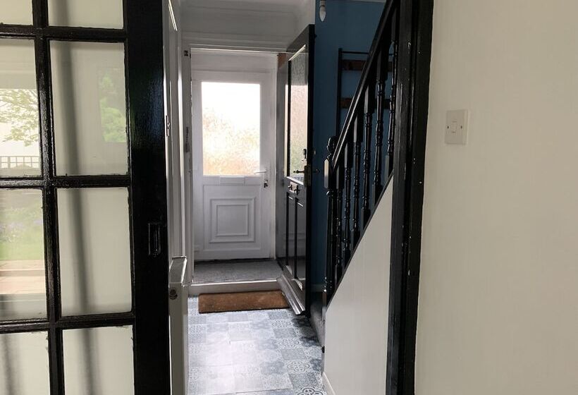 Newly Renovated 2 Bed House In Gorleston On Sea