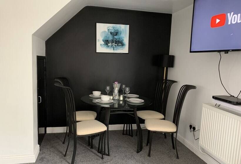 Newly Renovated 2 Bed House In Gorleston On Sea