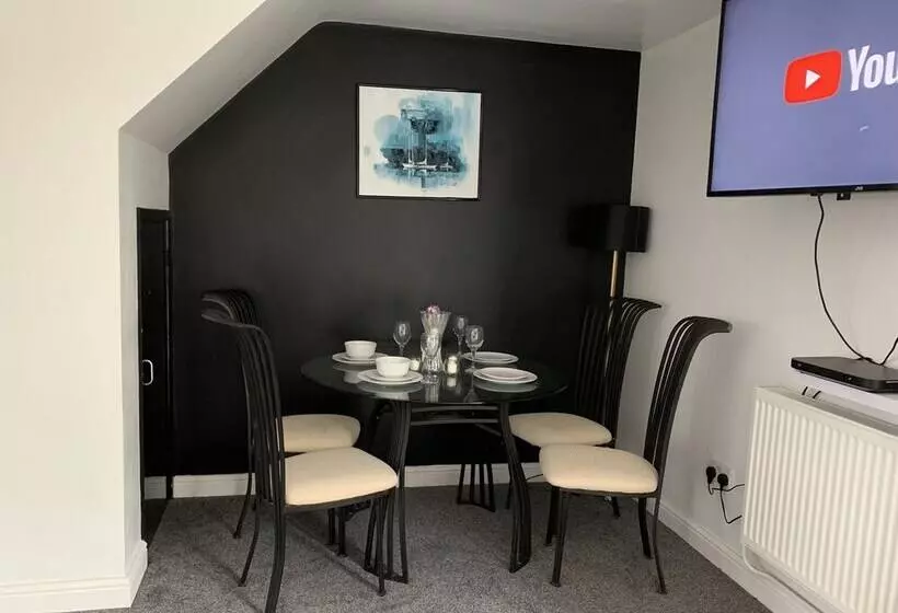 Newly Renovated 2 Bed House In Gorleston On Sea