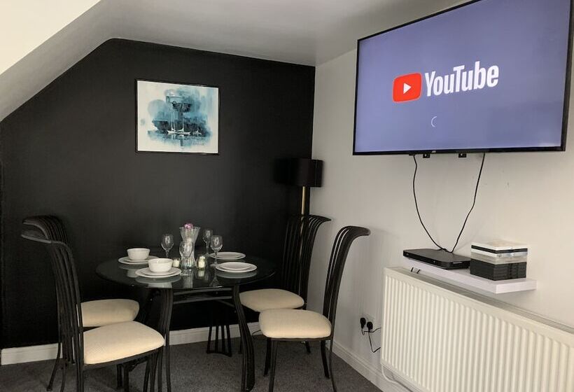 Newly Renovated 2 Bed House In Gorleston On Sea