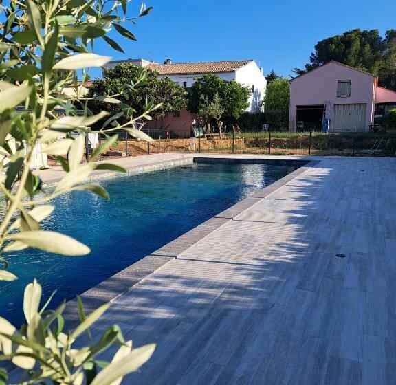 Rdc De Villa De 35 M2   400 M Plage