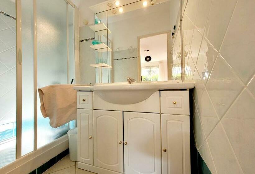 Rdc De Villa De 35 M2   400 M Plage