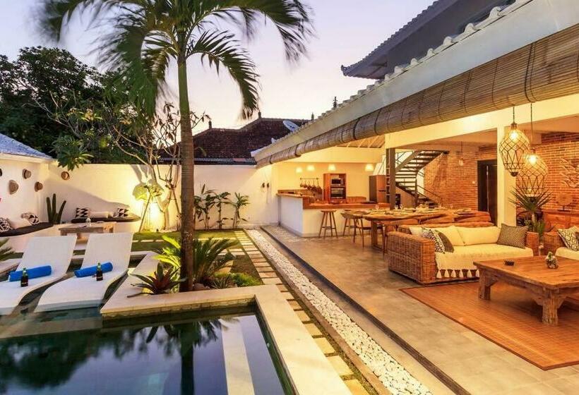 Villa Madura Dream 3bdrs Central Seminyak