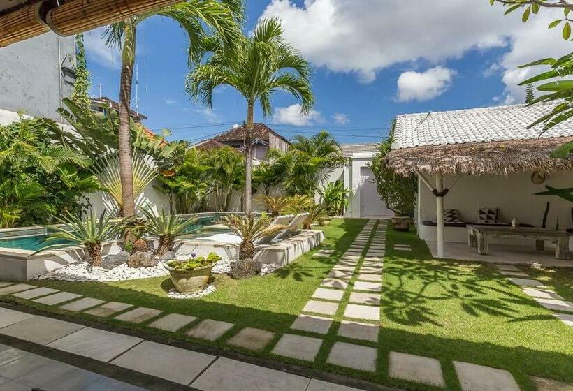 Villa Madura Dream 3bdrs Central Seminyak