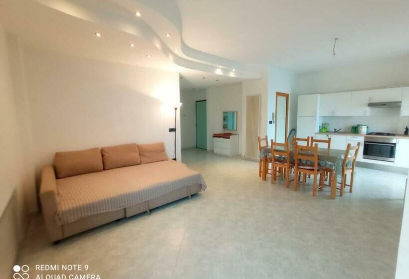 Alloggio Fronte Mare E Vista Castello