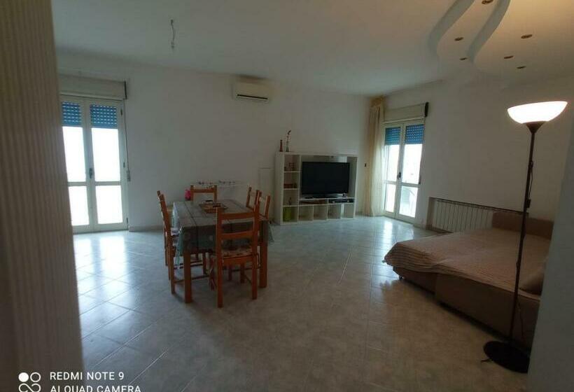 Alloggio Fronte Mare E Vista Castello