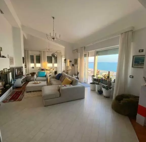 Aloe Apartment