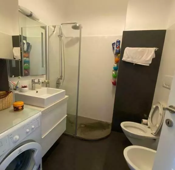 Aloe Apartment