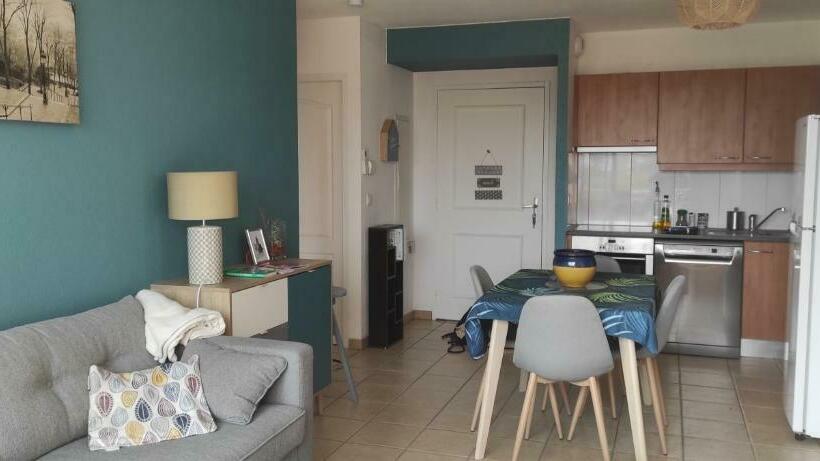 Appartement Avec Grande Terrasse à 15 Mn De La Mer