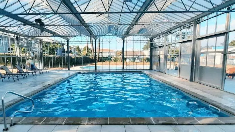 Chez Ced Et Laeti, Appartement Privé Avec Jardin Et Terrasse Dans Résidence L Estuaire Muni D Une Pi