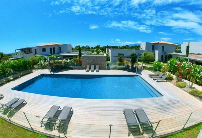 Cala Rossa, Pinarello, Saint Cyprien   La Villa D Alice