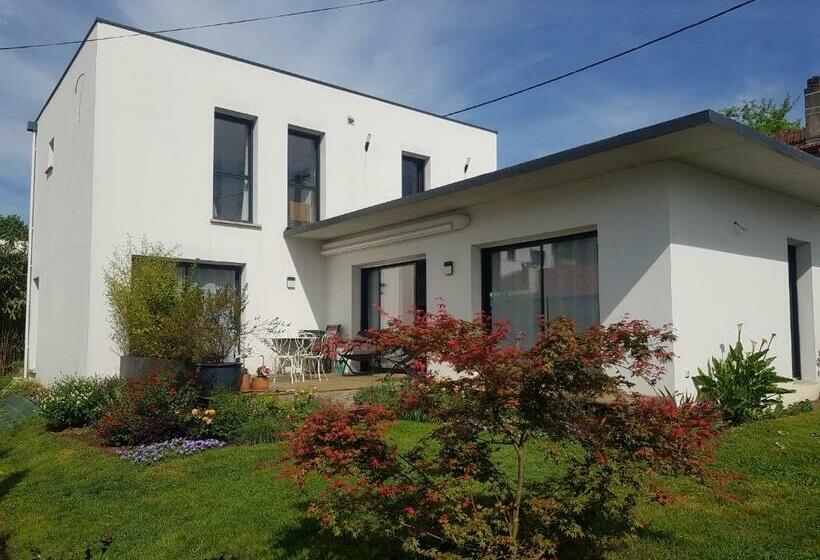 Maison D Architecte T4 Avec Jardin Et Terrasse Près Du Marché De Quintaou à Anglet   Fr 1 239 758