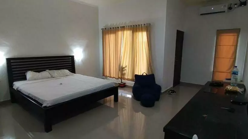 Nadia Apartement