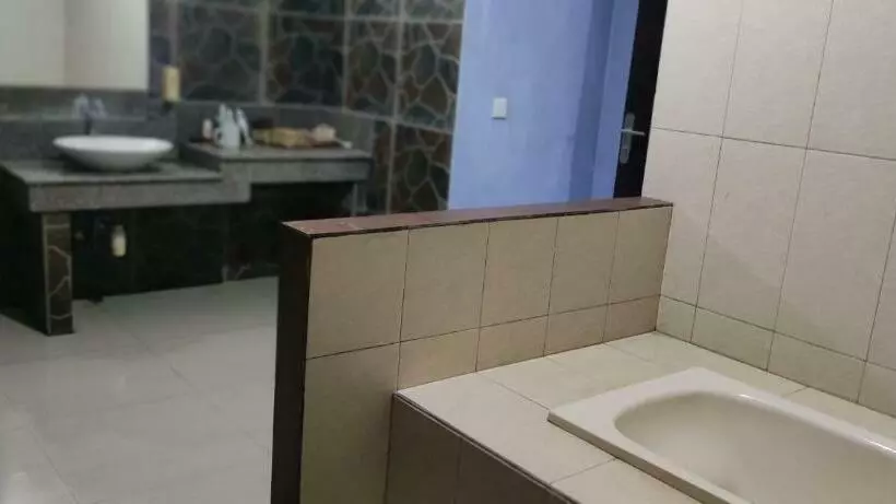 Nadia Apartement
