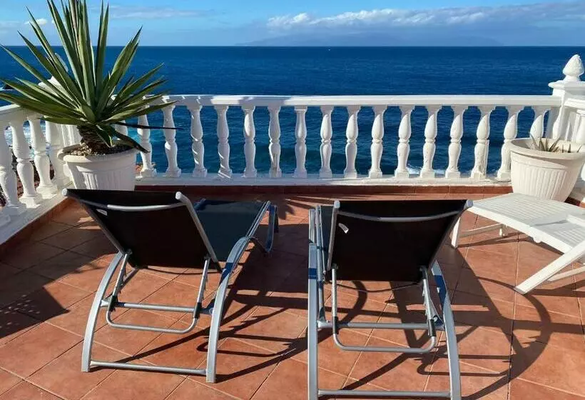 1st Line Sea View & Rooftop   Arena