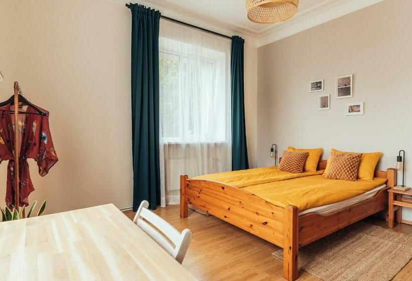 Beach And Park Apartment