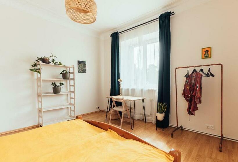 Beach And Park Apartment