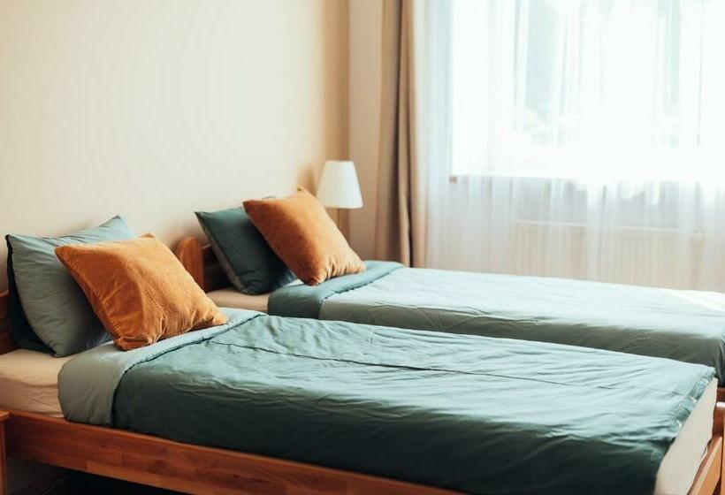 Beach And Park Apartment