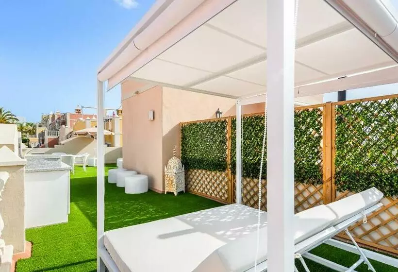 Bel Appartement Avec Grande Terrasse Independante