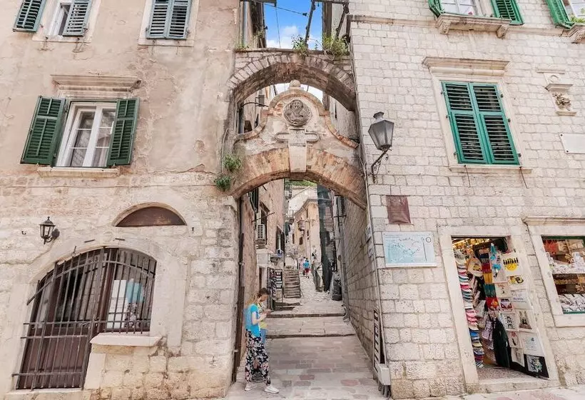 Historical Heart Apartment