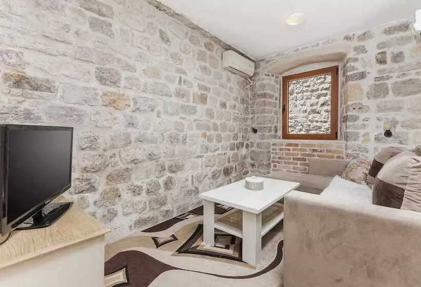 Historical Heart Apartment