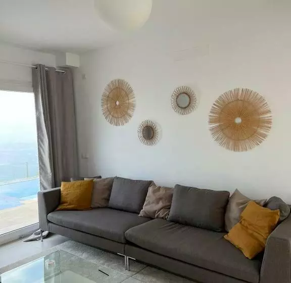 Luxury Villa With 360 Panoramic Views Heated Pool Spa