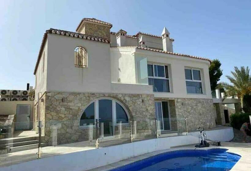 Luxury Villa With 360 Panoramic Views Heated Pool Spa