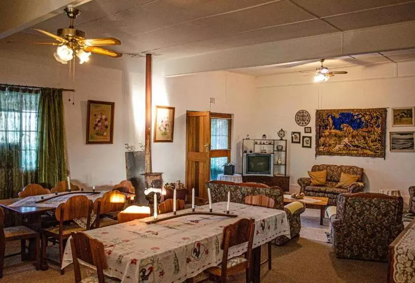 Oudtshoorn Self Catering Home
