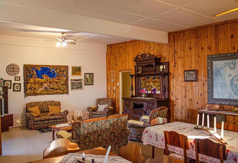 Oudtshoorn Self Catering Home