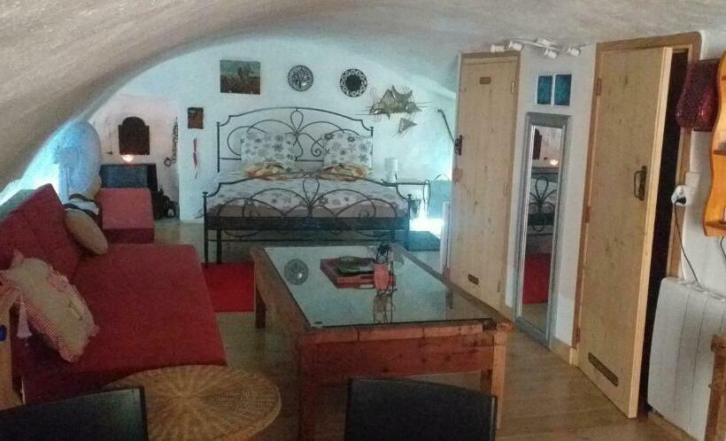 Studio Atypique Rue De Turin