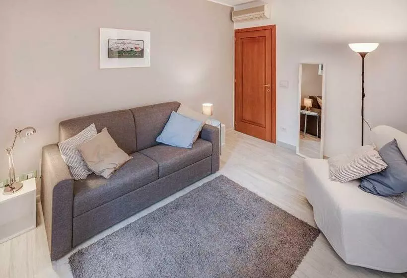 Taste Of Trieste Center