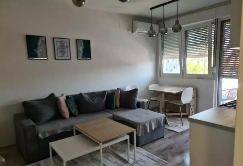 Apartment Mini