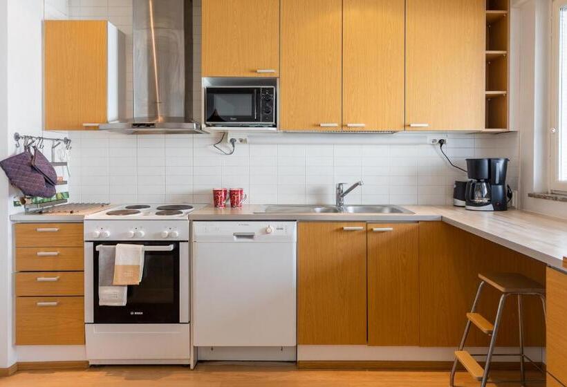 City Holiday Apartments 1