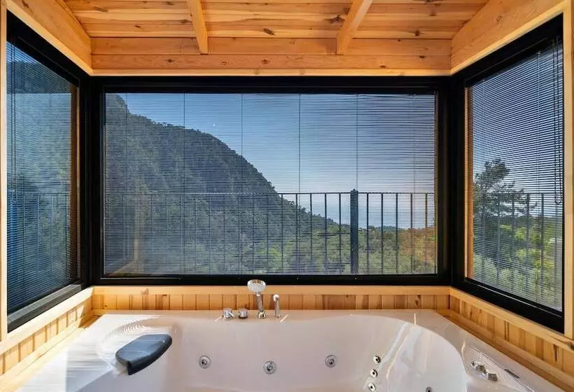 Honeymoon Bungalow With Private Pool And Sea View