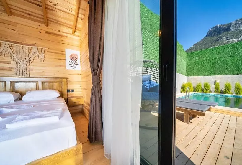 Honeymoon Bungalow With Private Pool And Sea View