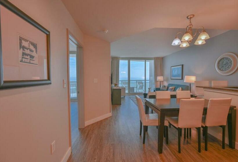 Huge Ocean Front Condo, Amazing Views