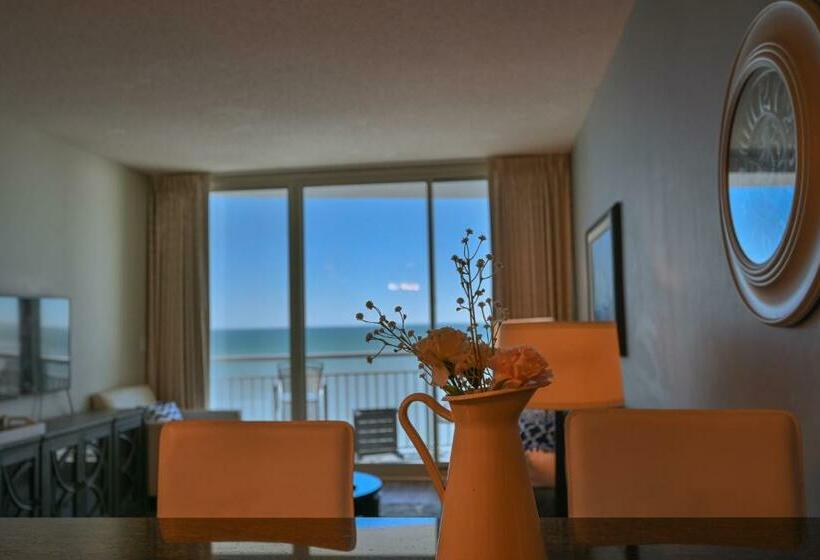 Huge Ocean Front Condo, Amazing Views