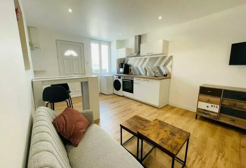 Le Belloc  Suberbe Appartement T1 Bis   Au Calme   Terrasse   Vue Jardin