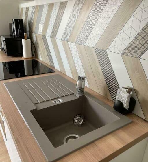 Le Belloc Suberbe Appartement T1 Bis Au Calme Terrasse Vue Jardin