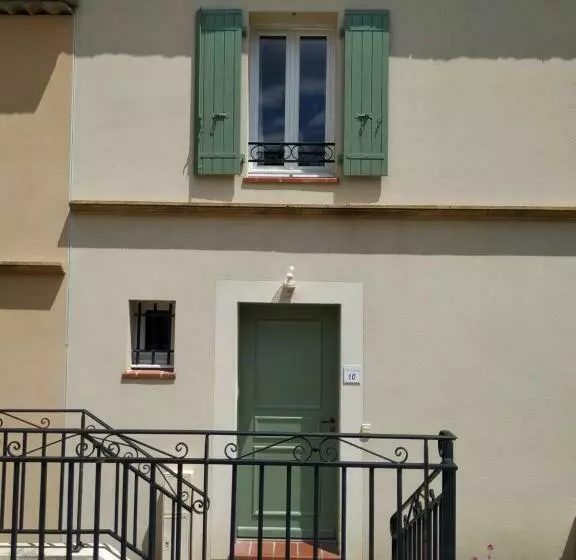 Les Coteaux B10