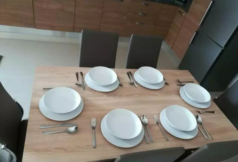 The Premier Suite   Fully Airconditioned   Ample Parking