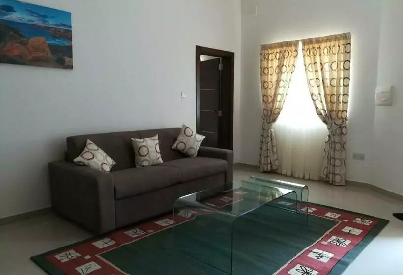 The Premier Suite   Fully Airconditioned   Ample Parking