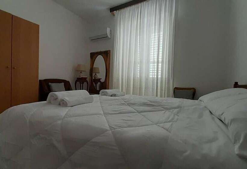 Welcomely   Janas De Ilu