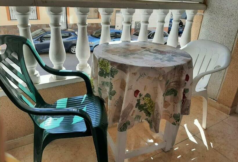 Apartamento Soleado, 1 Dormitorio Con Balcón, Piscina Y Garage