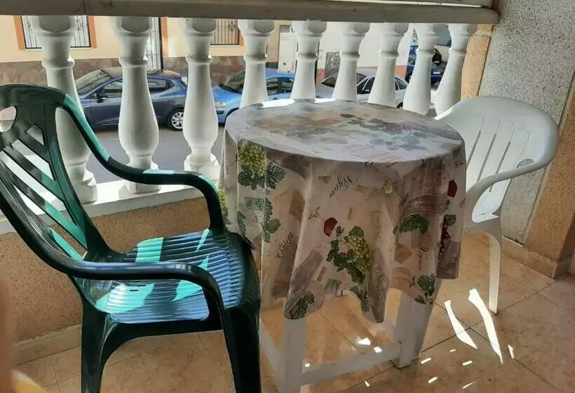 Apartamento Soleado, 1 Dormitorio Con Balcón, Piscina Y Garage