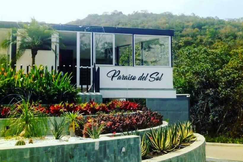 Confortable Apartasol En Condominio De San Jeronimo