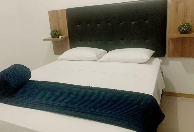 Confortable Apartasol En Condominio De San Jeronimo