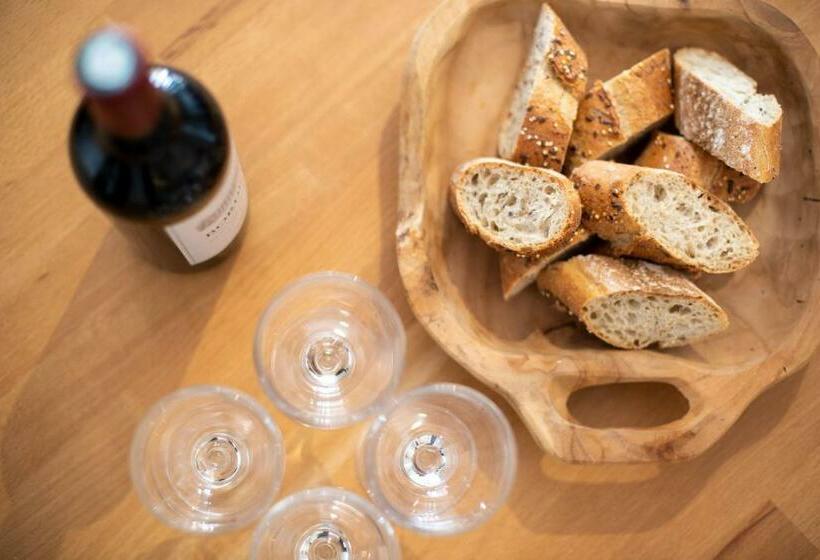 Apartment Fermes Du Montenvers B11   Alpes Travel   Central Chamonix   Sleeps 4 5