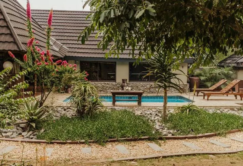 Flamingo Private Villa