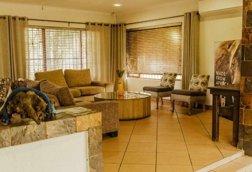 Flamingo Private Villa